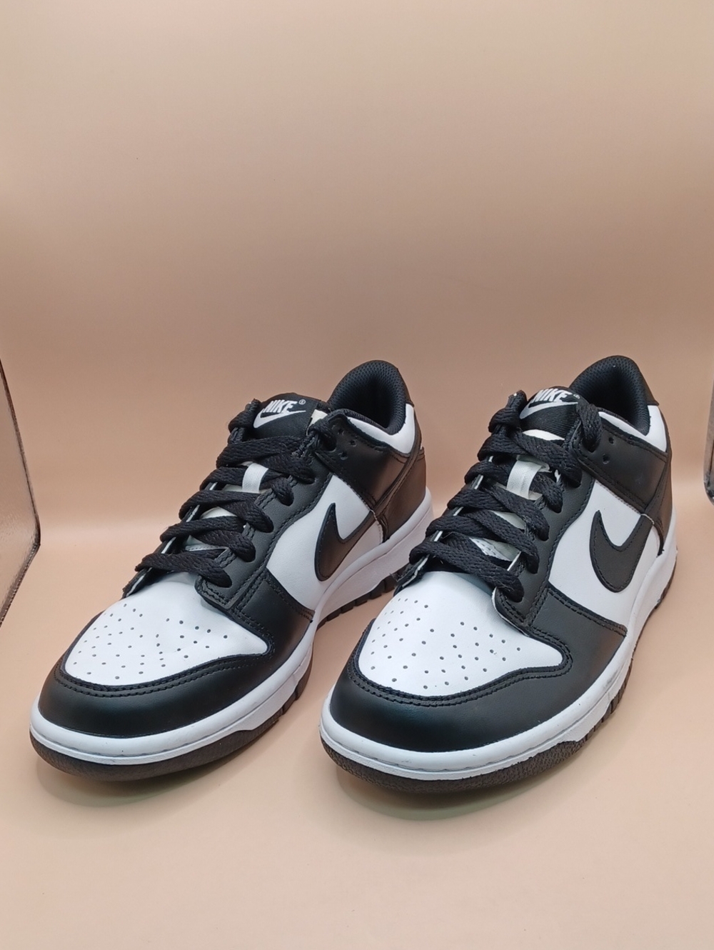 NWOB Nike Dunk Low Sneaker-Black/White Size Women 8/Youth 6.5Y US CW1590-100